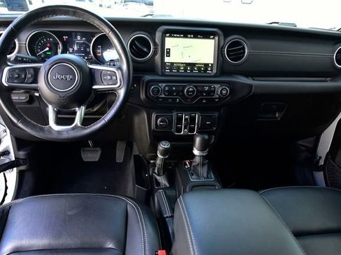 Used 2023 Jeep Wrangler Unlimited Sahara w/ Cold Weather Group AWD/4WD image 19