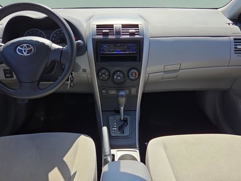 Used 2013 Toyota Corolla L image 12