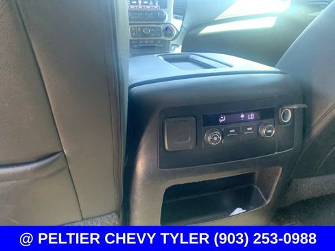 Used 2019 Chevrolet Tahoe LT w/ Off-Road Package AWD/4WD image 12