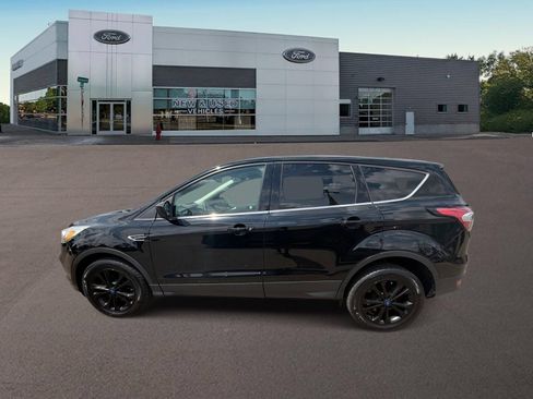 Used 2017 Ford Escape SE AWD/4WD image 6