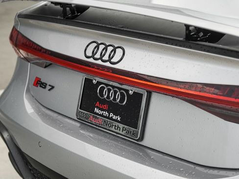 New 2025 Audi RS 7 Performance image 7
