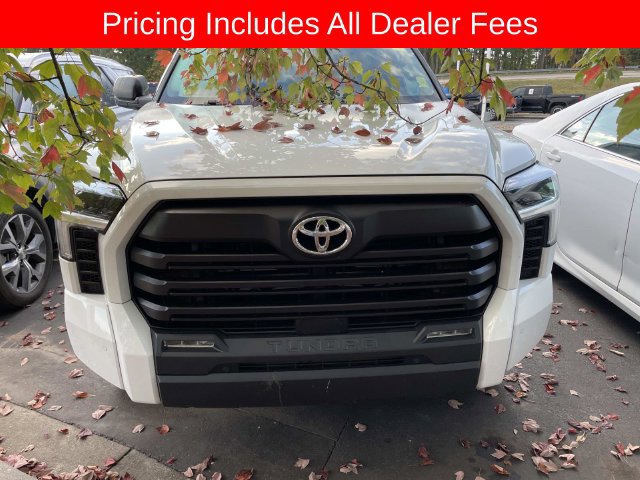 Used 2022 Toyota Tundra SR5 w/ SR5 Convenience Package AWD/4WD image 13