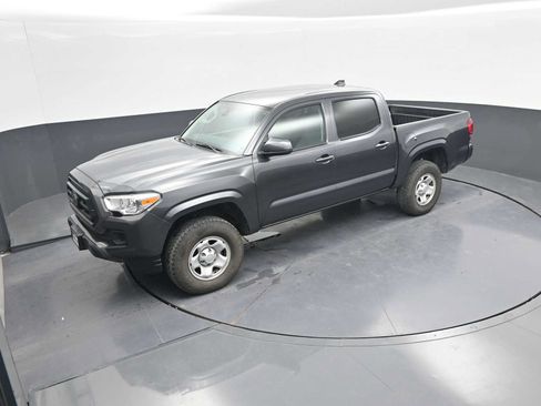 Used 2022 Toyota Tacoma SR AWD/4WD image 30