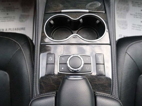 Used 2018 Mercedes-Benz CLS 550 4MATIC image 31