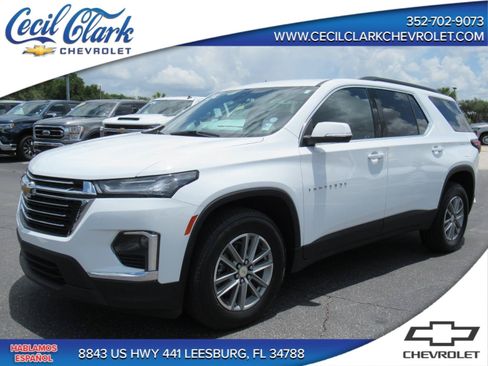 Certified 2023 Chevrolet Traverse LT FWD image 1