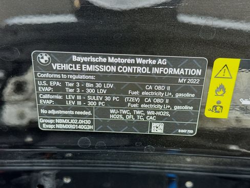 Used 2022 BMW 330e RWD image 21