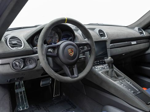 Used 2025 Porsche 718 Cayman GT4 RS RWD image 2