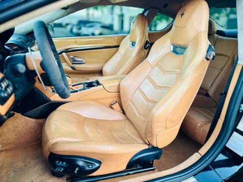 Used 2013 Maserati GranTurismo MC RWD image 7