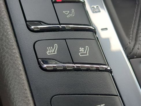 Used 2018 Porsche Macan image 54