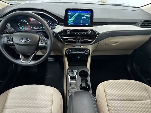 Used 2020 Ford Escape SE image 16