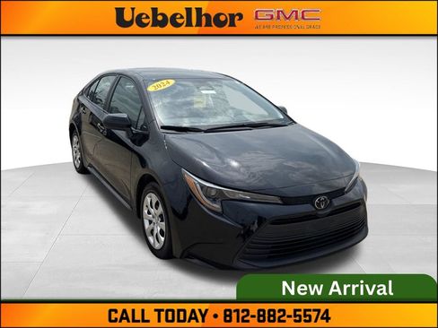Used 2024 Toyota Corolla LE FWD image 3