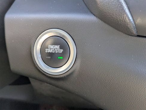 Used 2023 GMC Terrain SLT image 36