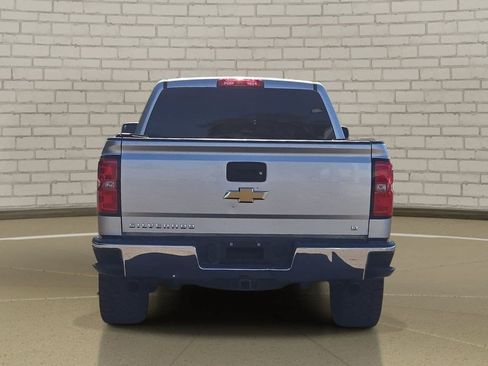 Used 2018 Chevrolet Silverado 1500 LT w/ Trailering Package RWD image 6