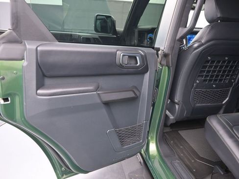 Certified 2025 Ford Bronco Badlands AWD/4WD image 9