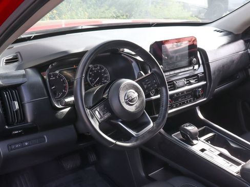 Used 2022 Nissan Pathfinder SV FWD image 20