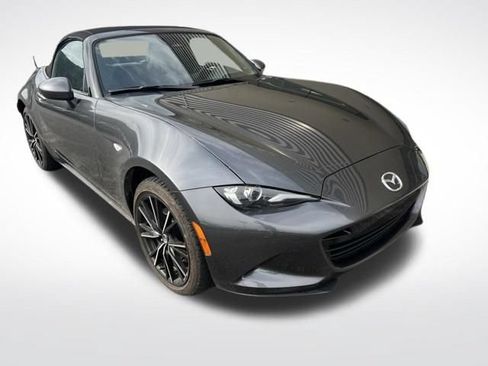 Used 2024 MAZDA MX-5 Miata Grand Touring RWD image 8