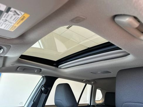 Certified 2024 Toyota Corolla Cross LE w/ Moonroof Package AWD/4WD image 13