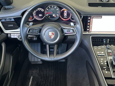 Used 2023 Porsche Panamera image 13