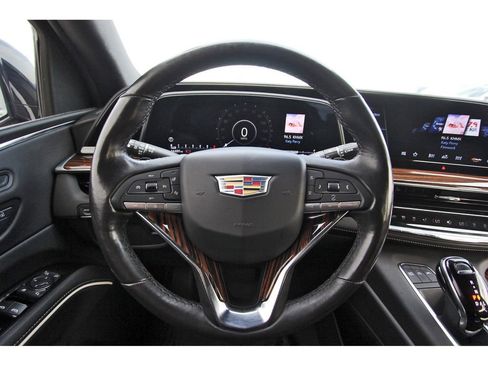 Certified 2024 Cadillac Escalade Luxury image 15