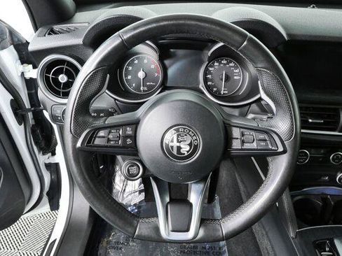 Used 2022 Alfa Romeo Stelvio Sprint AWD/4WD image 9