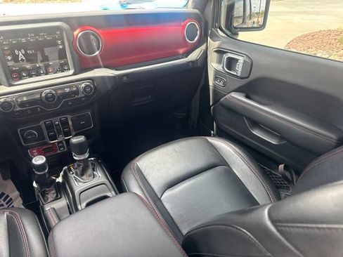 Certified 2023 Jeep Gladiator Rubicon AWD/4WD image 17
