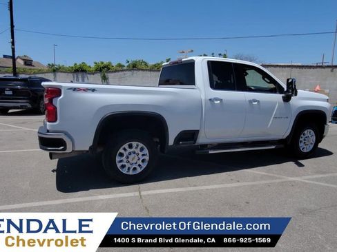 Certified 2022 Chevrolet Silverado 2500 LTZ w/ Safety Package AWD/4WD image 8
