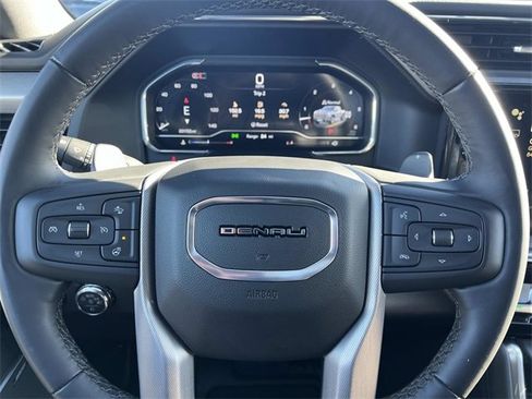 Used 2024 GMC Sierra 1500 Denali w/ Denali Reserve Package image 19