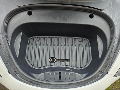 Used 2023 Tesla Model 3 Standard Range image 25