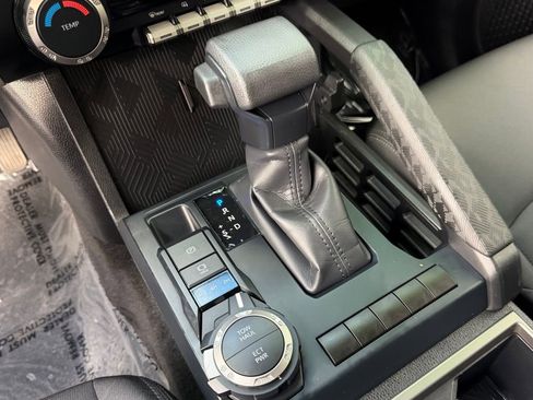 Used 2025 Toyota Tacoma SR5 image 26