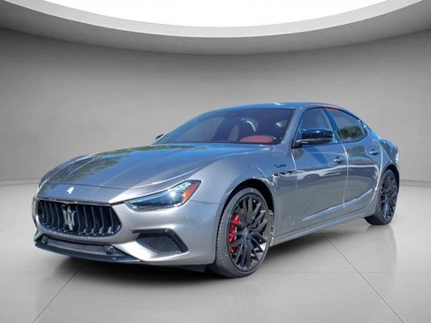 Used 2022 Maserati Ghibli Modena RWD image 1
