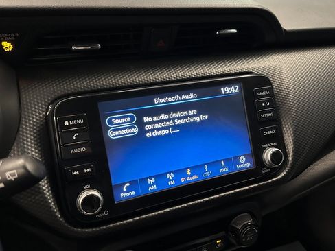 Used 2021 Nissan Kicks SV image 11