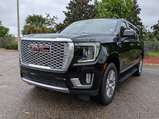 Used 2024 GMC Yukon XL Denali w/ Advanced Technology Package AWD/4WD image 8