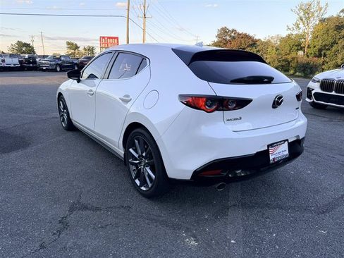 Used 2020 MAZDA MAZDA3 Hatchback w/ Preferred Package FWD image 3