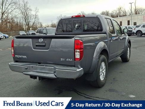 Used 2018 Nissan Frontier SV image 12