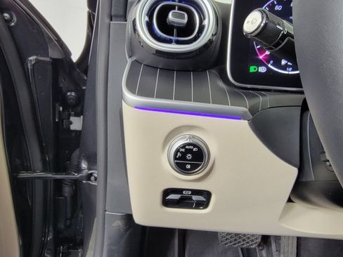 Certified 2022 Mercedes-Benz C 300 4MATIC Sedan image 25