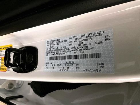 Used 2024 Ford F150 Lightning Platinum AWD/4WD image 34
