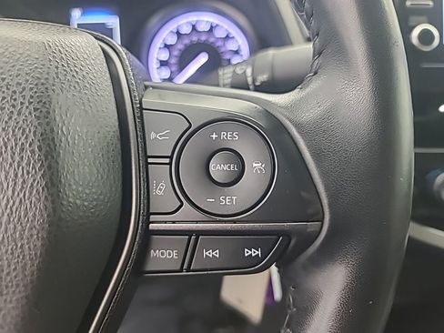 Used 2022 Toyota Camry SE FWD image 29