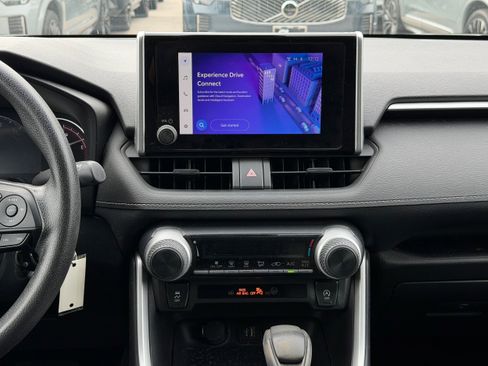 Used 2023 Toyota RAV4 LE image 13