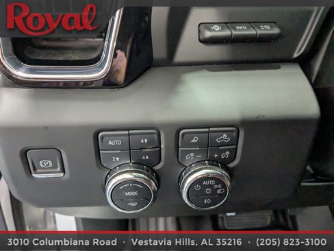 Used 2024 GMC Sierra 1500 Denali Ultimate AWD/4WD image 18