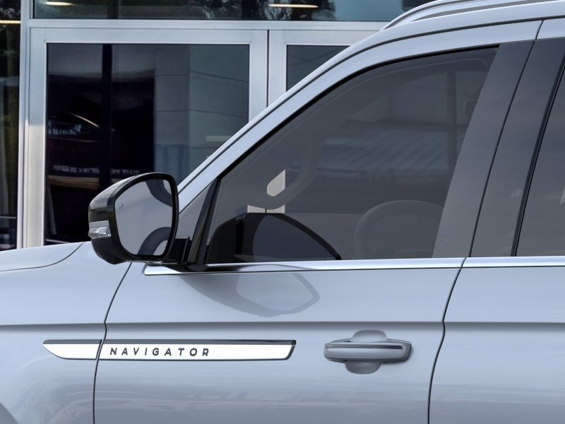 New 2026 Lincoln Navigator Premiere AWD/4WD image 20