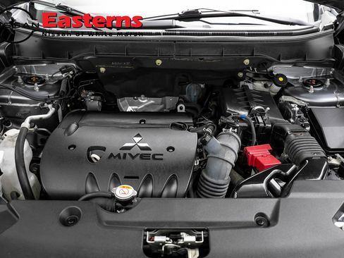 Used 2022 Mitsubishi Outlander Sport ES AWD/4WD image 7