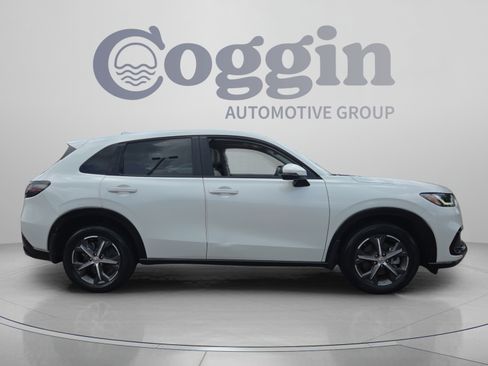 Certified 2024 Honda HR-V EX-L image 6
