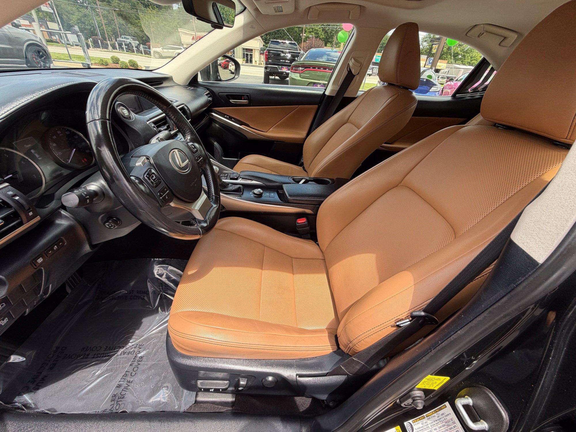 Used 2018 Lexus IS 300 AWD w/ Comfort Package image 13