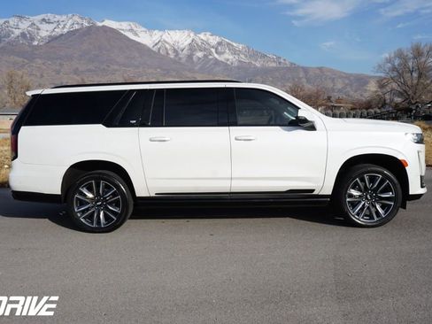 Used 2023 Cadillac Escalade ESV Sport Platinum w/ LPO, Floor Liner Package image 10