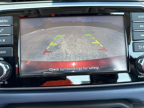 Used 2025 Nissan Versa SV FWD image 23