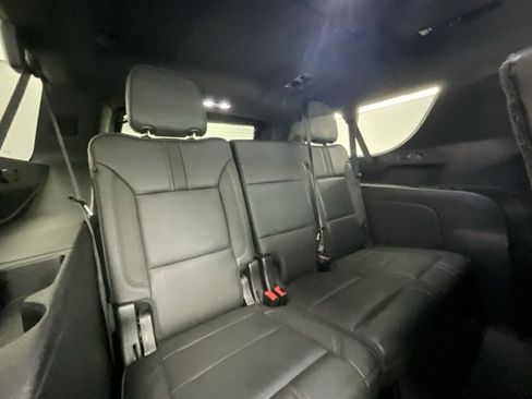 Used 2021 Chevrolet Suburban RST image 15