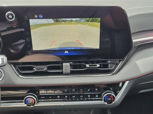 New 2026 Chevrolet Equinox RS w/ Convenience Package III FWD image 13