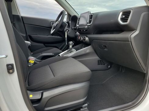 New 2026 Hyundai Venue SE image 16