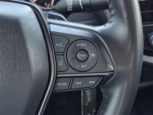 Used 2022 Toyota Camry SE image 22