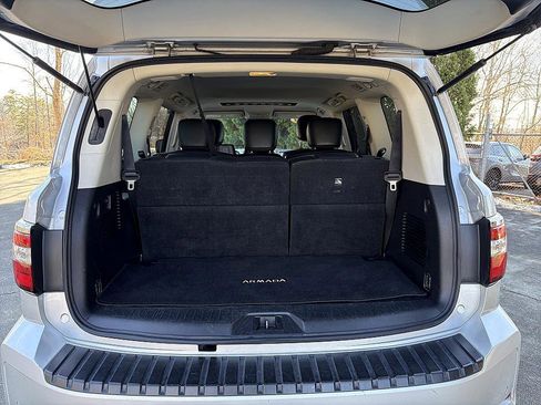 Used 2023 Nissan Armada SL image 24
